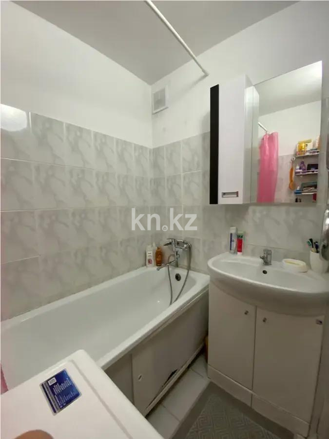 Продажа 2-комнатной квартиры, 58 м², мкр-н Голубые Пруды, дом  11 в Караганде - фото 4