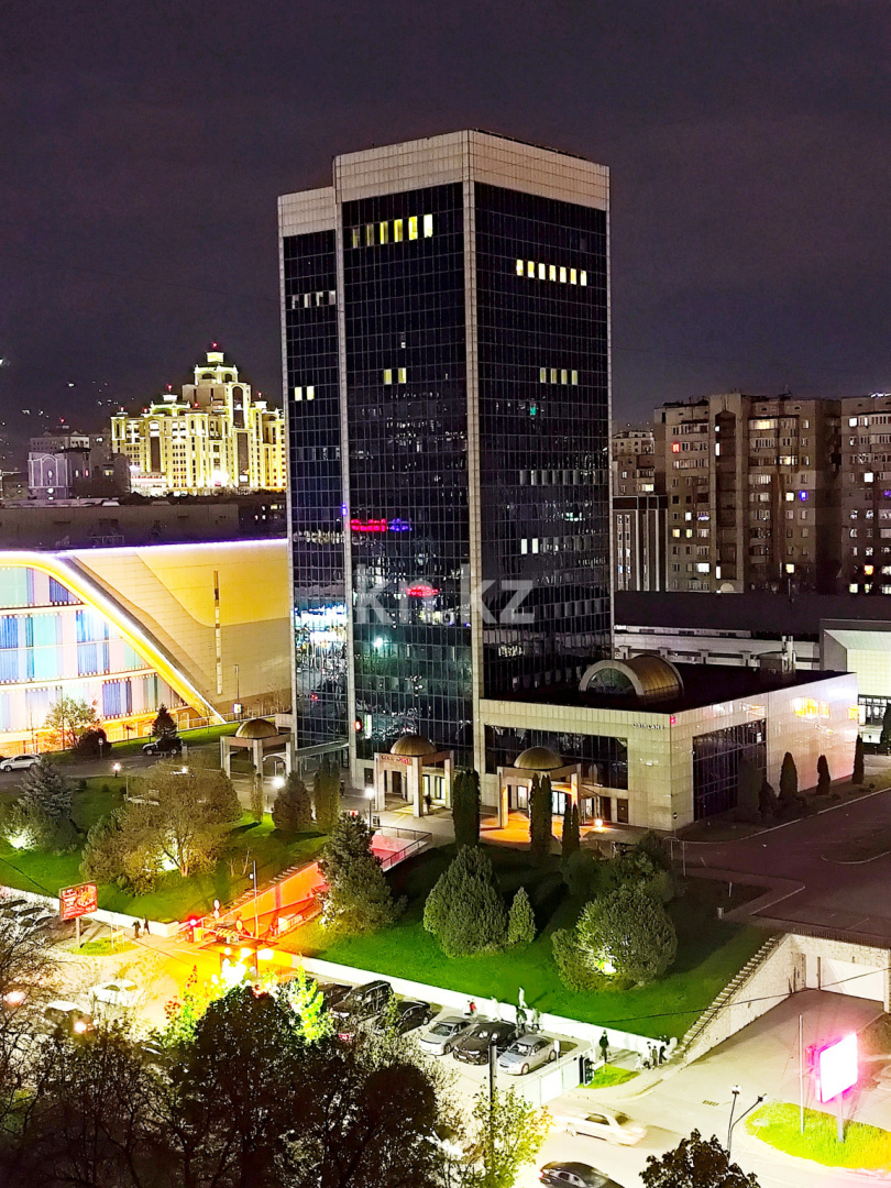 Аренда 1-комнатной квартиры посуточно, 50 м², мкр-н Самал-1, дом  31 - ул. Жолдасбекова в Алматы - фото 13