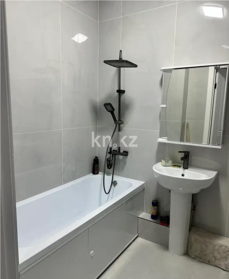 Продажа 2-комнатной квартиры, 42.5 м² в Алматы - фото 3