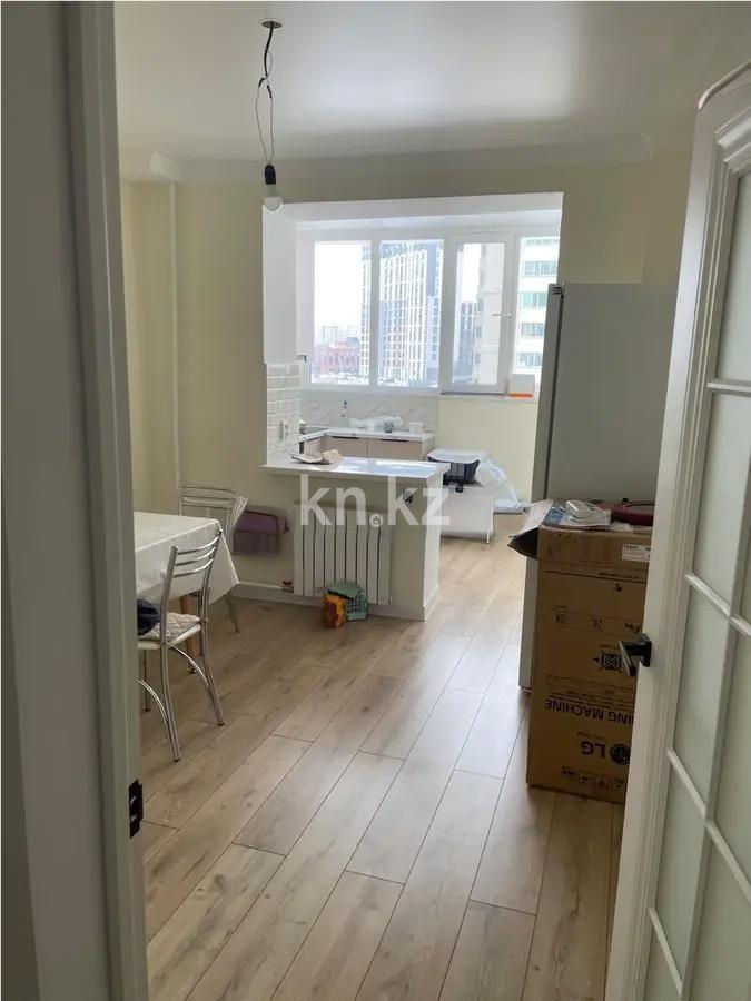 Продажа 3-комнатной квартиры, 105 м², ул. Омарова, дом  5/1 в Астане - фото 4