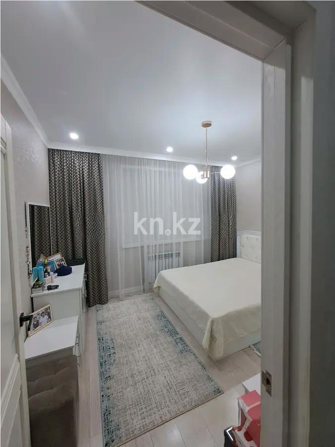 Продажа 3-комнатной квартиры, 80 м², мкр-н Голубые Пруды, дом  12/1 в Караганде - фото 3