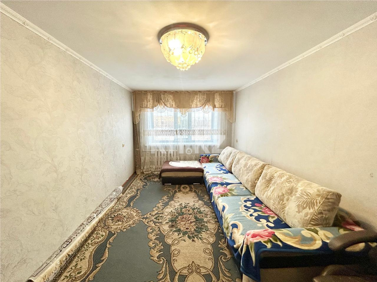 Продажа 2-комнатной квартиры, 47 м², 13 мкр., дом  36 в Караганде - фото 2