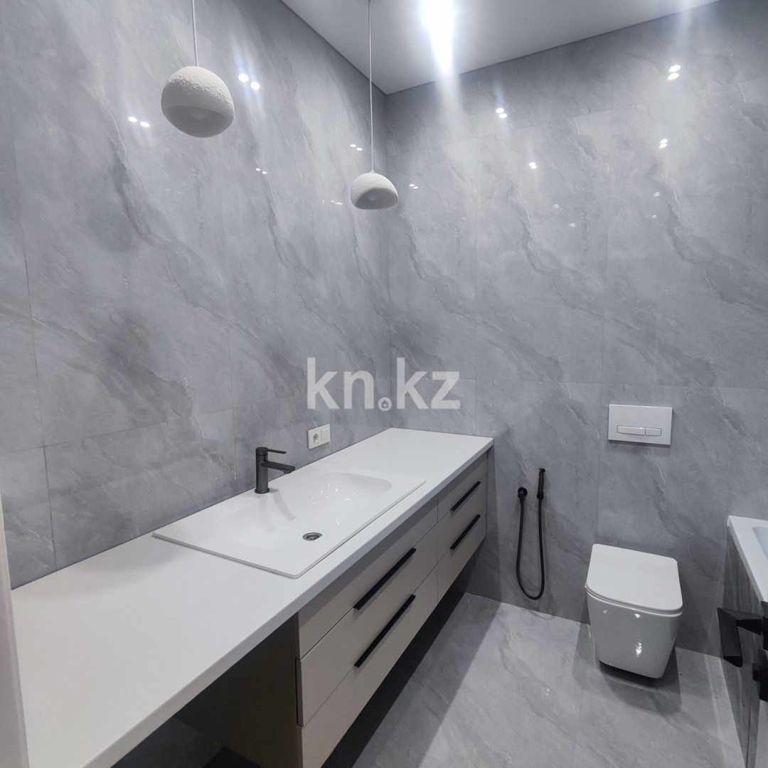 Продажа 3-комнатной квартиры, 57 м², ул. Навои, дом  200 в Алматы - фото 8