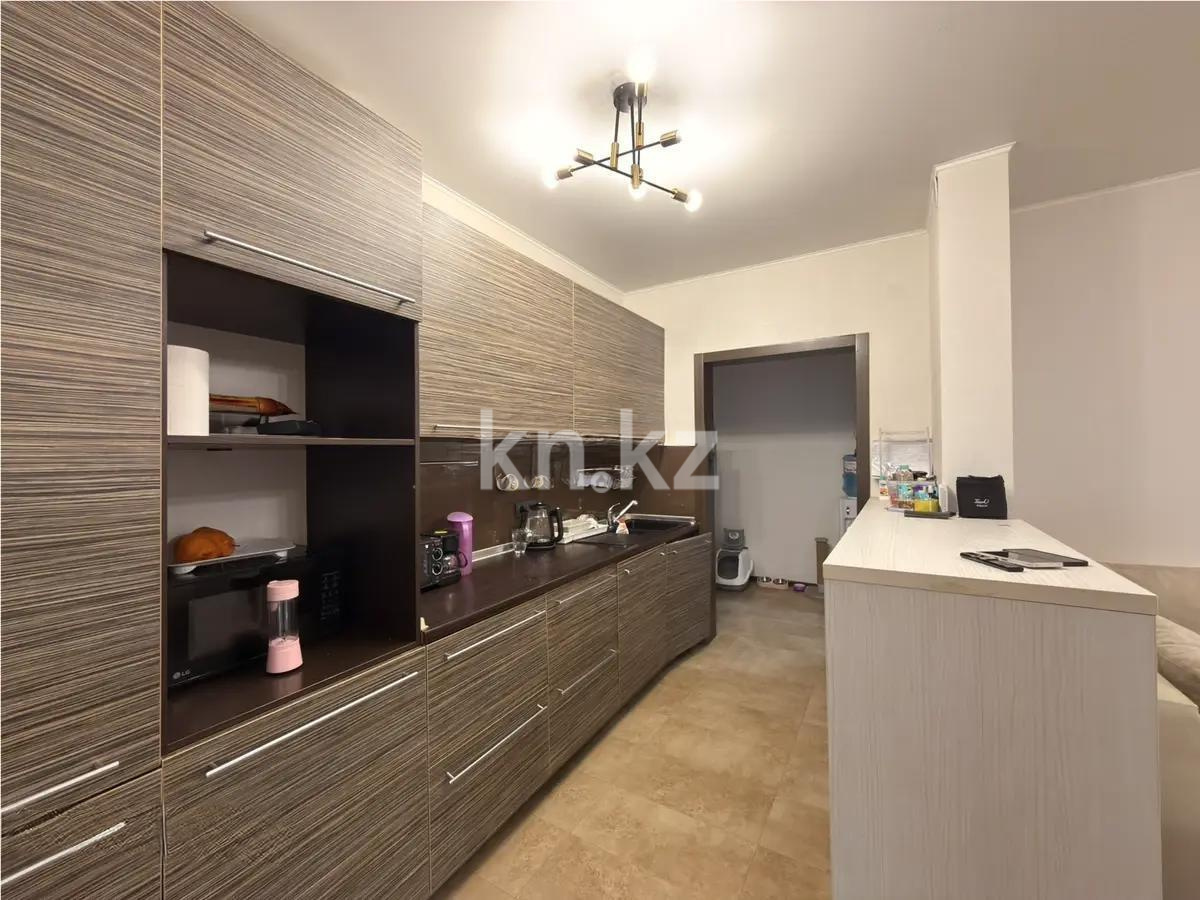 Продажа 3-комнатной квартиры, 74.3 м² в Алматы - фото 4
