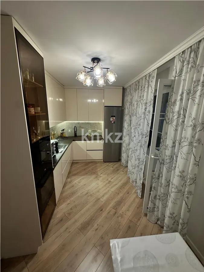 Продажа 2-комнатной квартиры, 80.7 м², ул. Омарова, дом  10 в Астане - фото 3