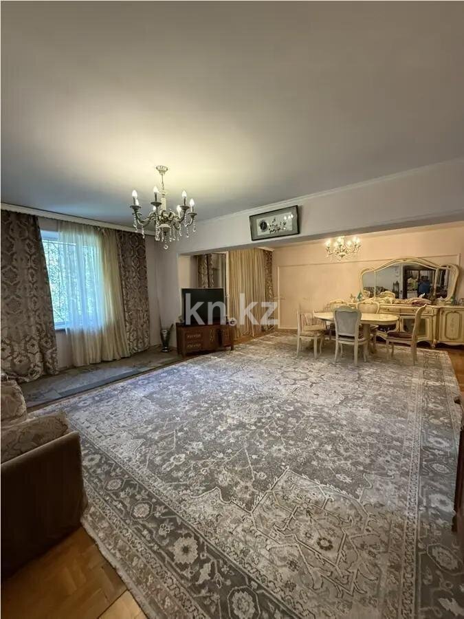 Продажа 4-комнатной квартиры, 130 м² в Алматы