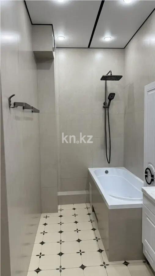 Продажа 3-комнатной квартиры, 63 м² в Алматы - фото 4