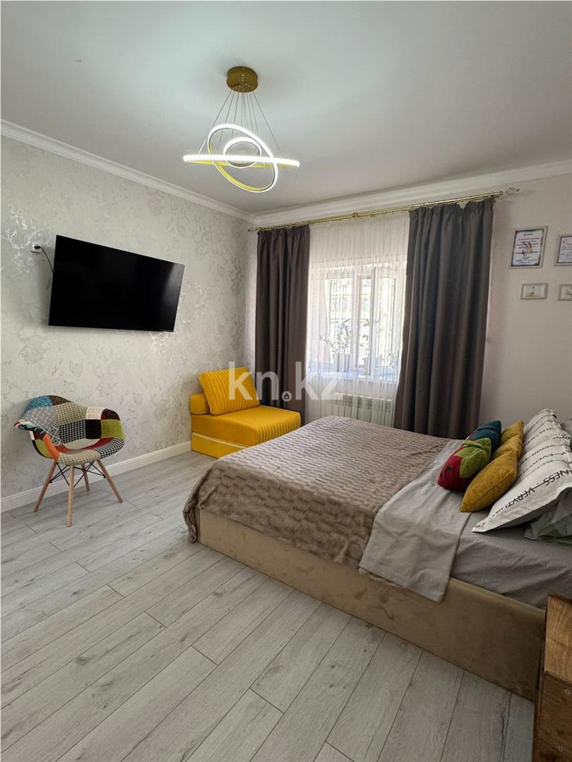 Продажа 5-комнатной квартиры, 133 м², ул. Сатыбалдина, дом  27/2 в Караганде - фото 4