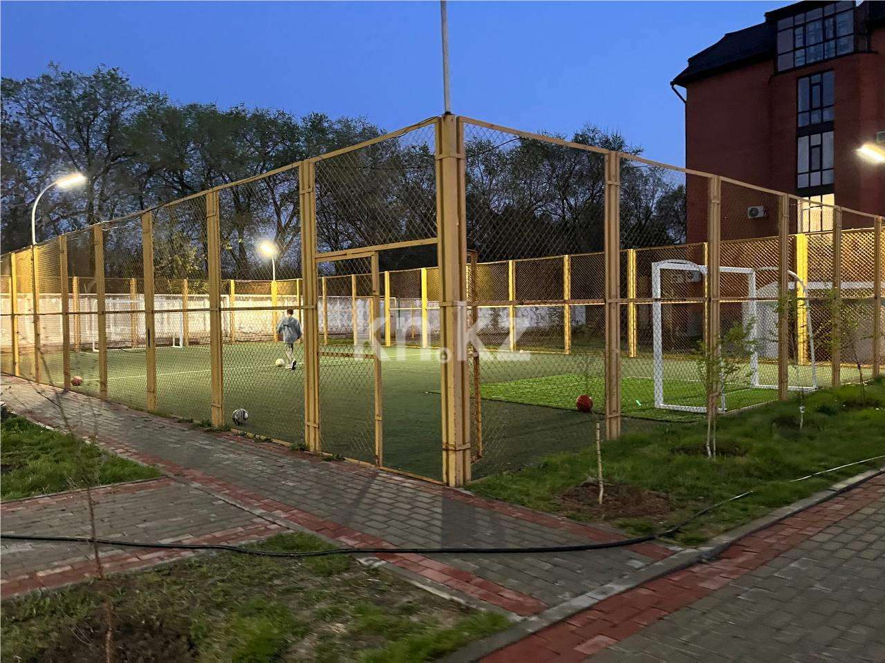 Продажа 4-комнатной квартиры, 151 м², ул. Ботаническая в Караганде - фото 42