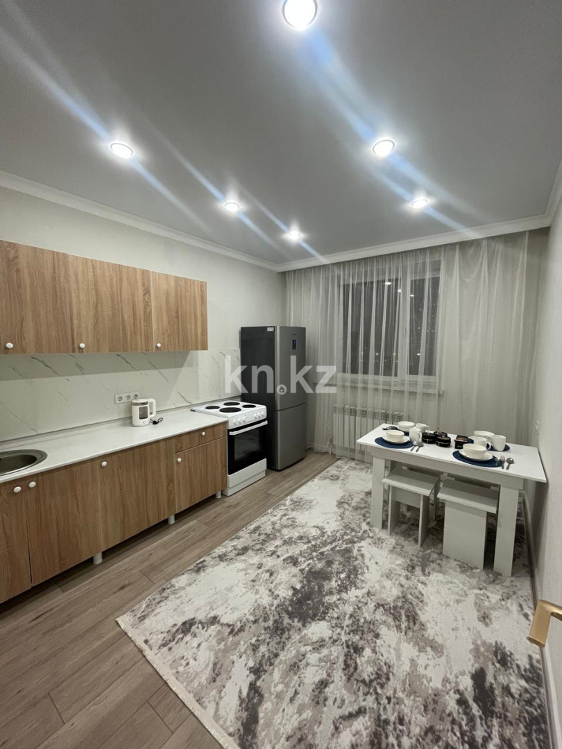 Аренда 1-комнатной квартиры, 38 м², ул. Болекпаева, дом  22 - ул. Жургенова в Астане