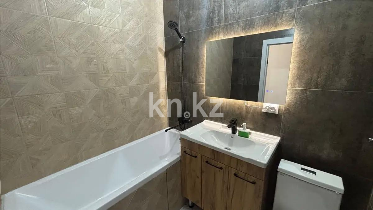 Продажа 2-комнатной квартиры, 58 м², ул. Жарокова, дом  218 в Алматы - фото 5