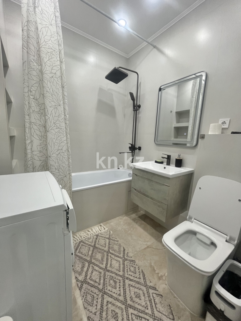 Аренда 2-комнатной квартиры, 45 м², ул. Радостовца в Алматы - фото 13