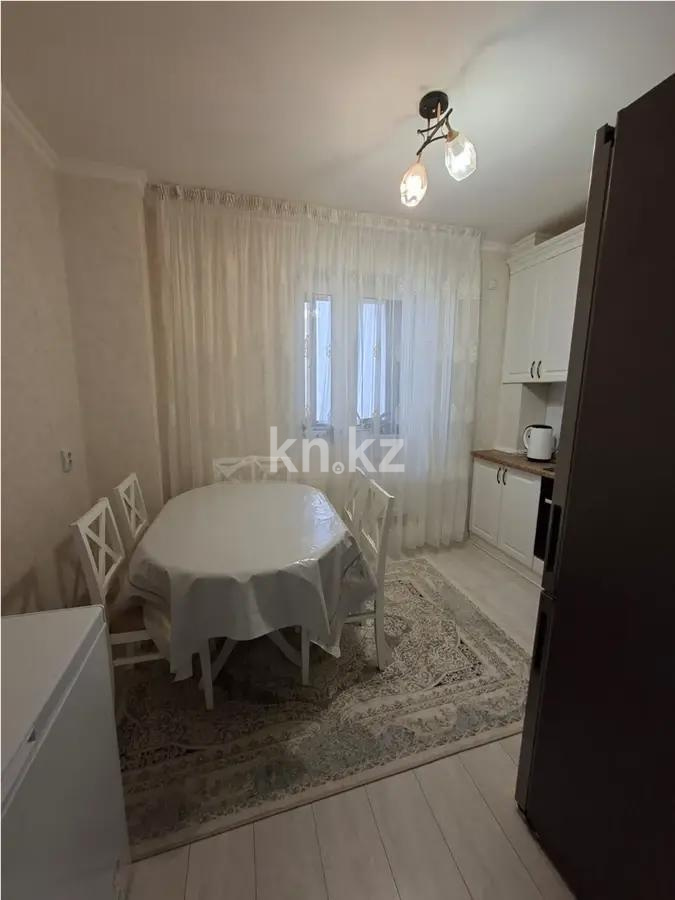 Продажа 1-комнатной квартиры, 40 м², ул. Бектурова, дом  4в в Астане - фото 2