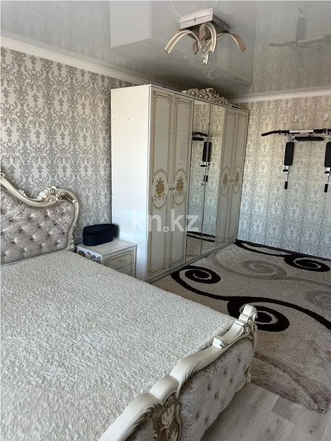 Продажа 3-комнатной квартиры, 63 м², 2 кв-л, дом  18 в Караганде - фото 6