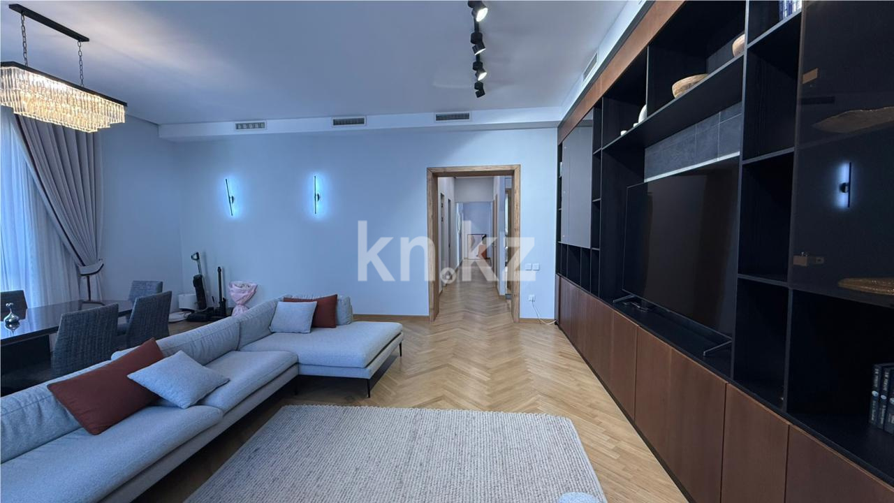 Продажа 5-комнатной квартиры, 155 м², ул. Жошы хана в Астане - фото 2