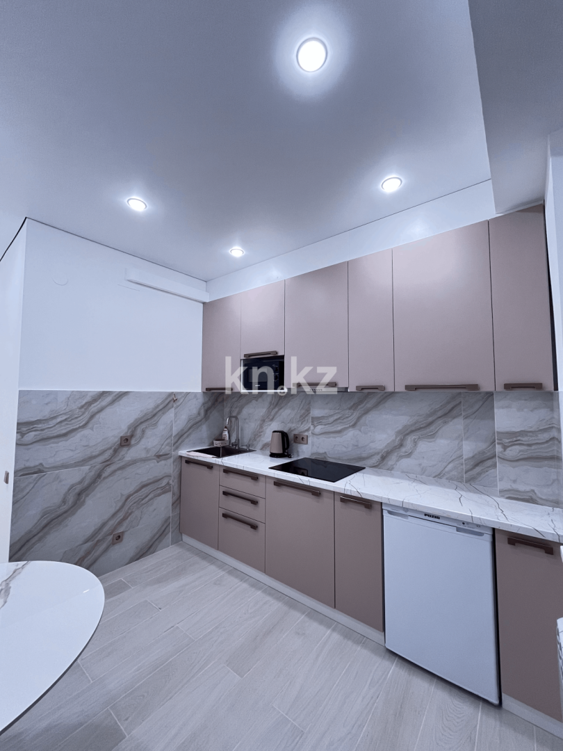 Аренда 1-комнатной квартиры посуточно, 35 м² в Алматы - фото 15