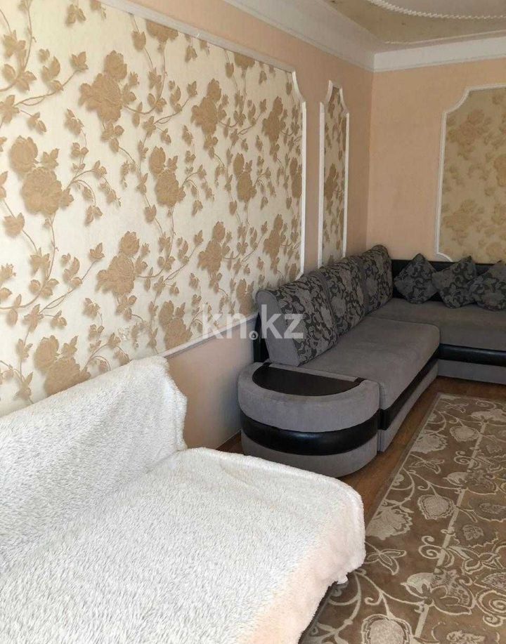 Аренда 1-комнатной квартиры, 30 м², ул. Шашкина, дом  3 - пр. Аль-Фараби в Алматы - фото 2