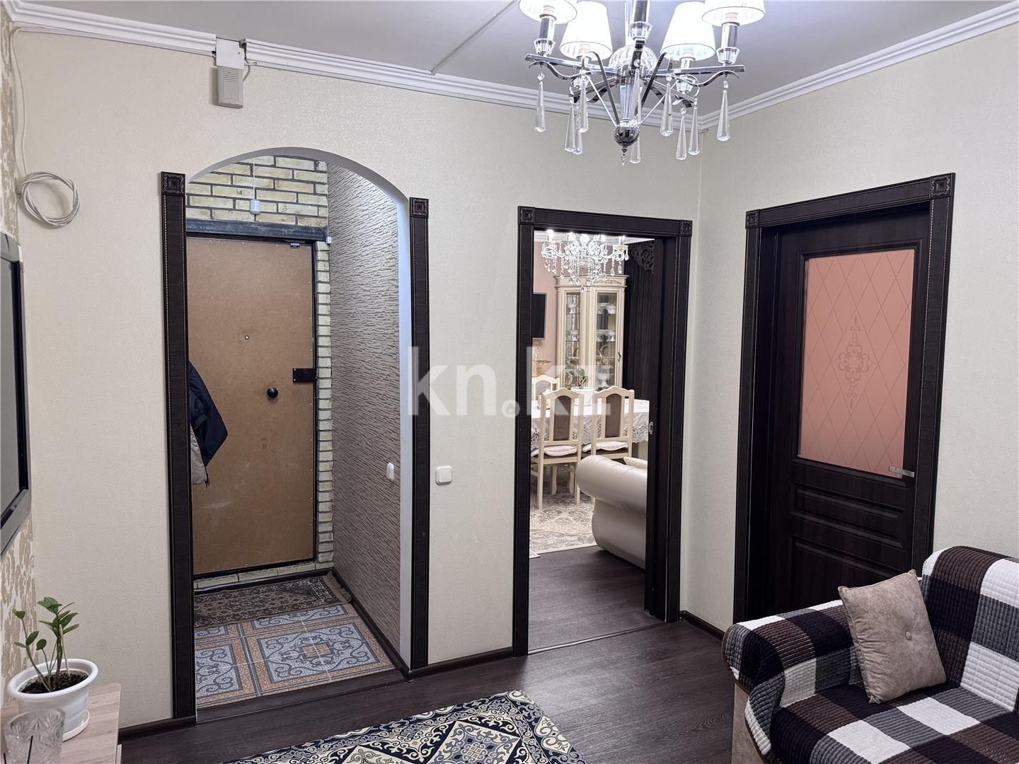 Продажа 3-комнатной квартиры, 64 м², ул. Муканова в Караганде - фото 13