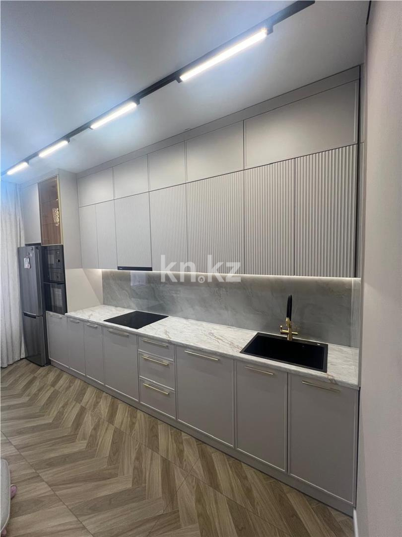 Продажа 3-комнатной квартиры, 75 м², ул. Муканова в Караганде - фото 8