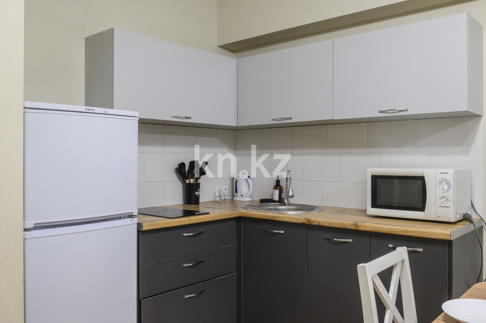 Аренда 1-комнатной квартиры посуточно, 45 м² в Алматы - фото 10