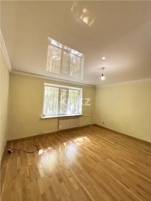 Продажа 1-комнатной квартиры, 40 м², мкр. Степной-2, дом  4/4 в Караганде