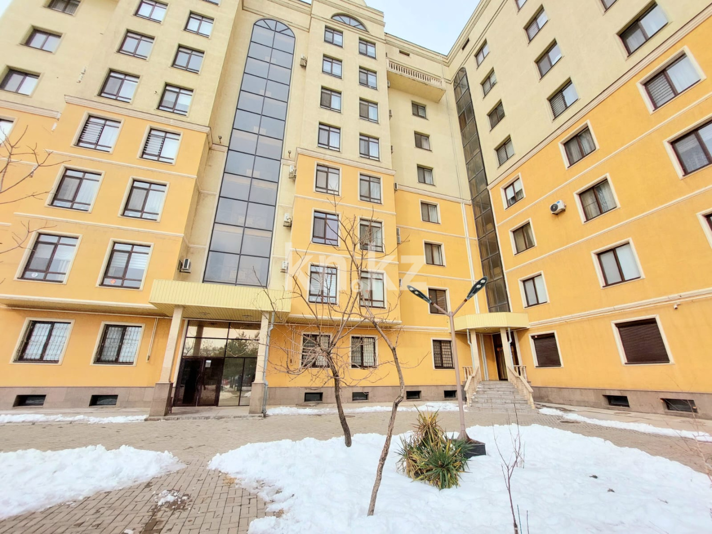 Продажа 3-комнатной квартиры, 145 м², ул. Дулати, дом  201а в Шымкенте