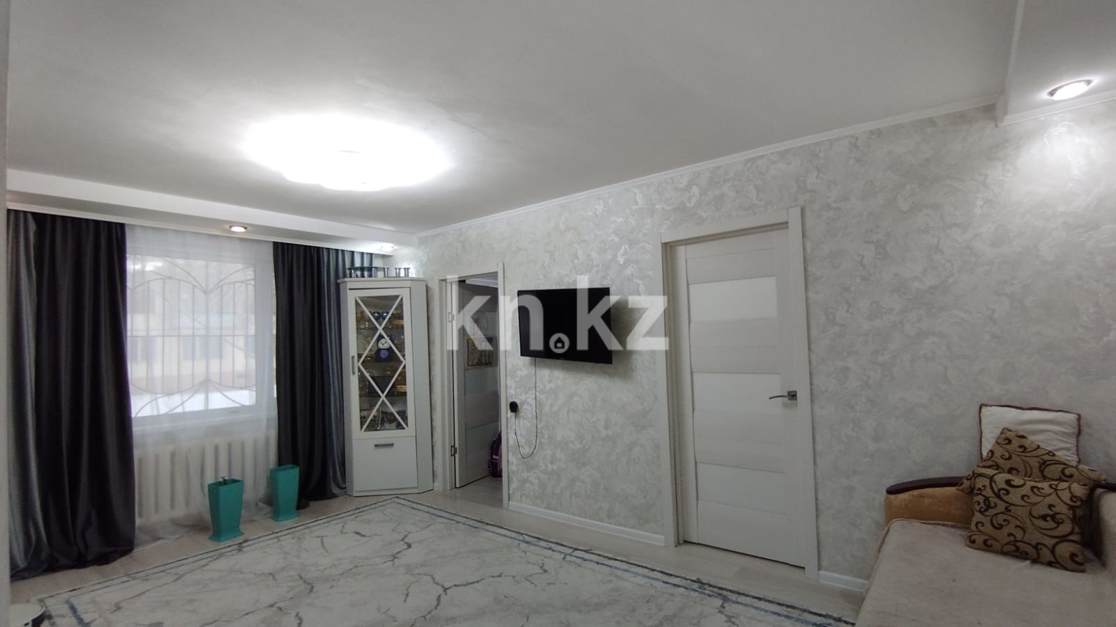 Продажа 4-комнатной квартиры, 61.1 м² в Уральске - фото 2