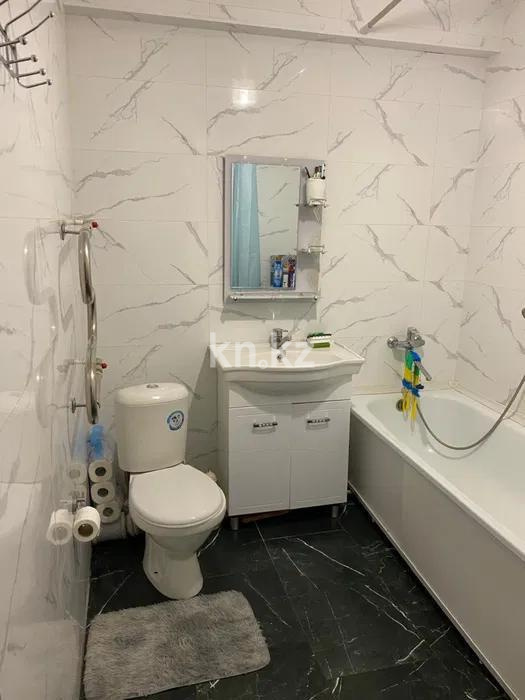 Продажа 2-комнатной квартиры, 42 м², ул. Жунисова, дом  8/7 в Алматы - фото 4