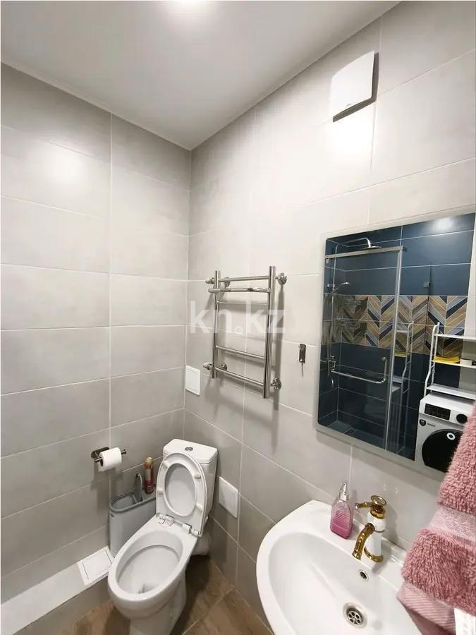 Продажа 1-комнатной квартиры, 40 м², пр. Райымбека, дом  210/б в Алматы - фото 4