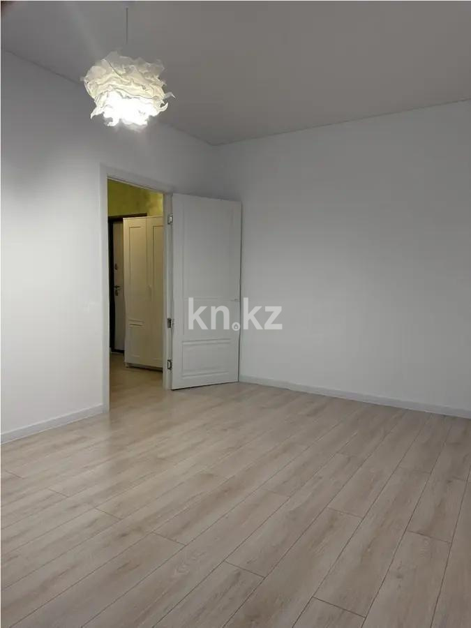 Продажа 1-комнатной квартиры, 40 м², ул. Бухар жырау, дом  36/1 в Астане - фото 2