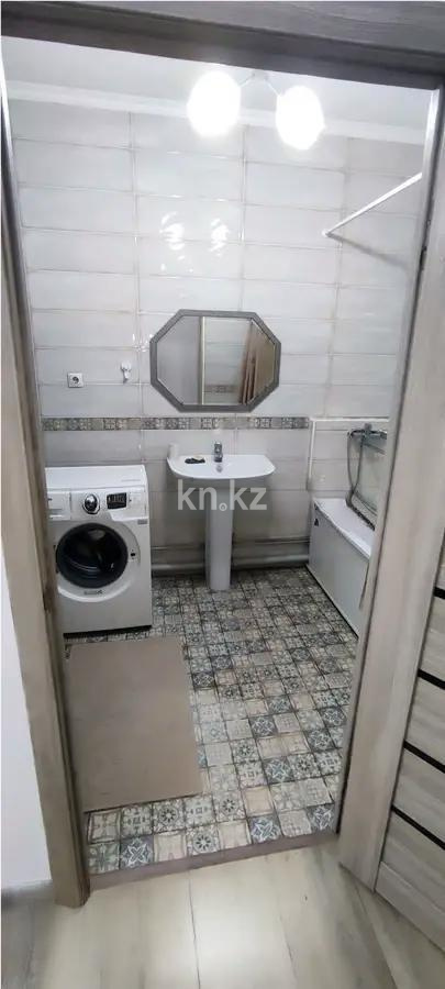 Продажа 2-комнатной квартиры, 62 м², ул. Садвакасова, дом  35 в Алматы - фото 3