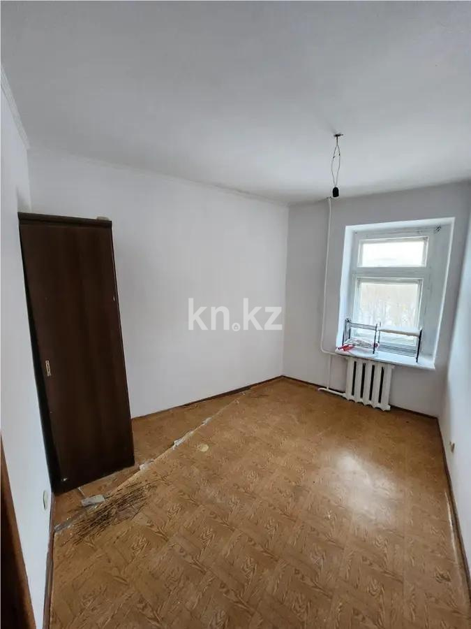 Продажа 4-комнатной квартиры, 76 м², пр. Абылай хана, дом  12/2 в Астане - фото 4