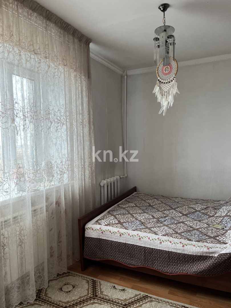 Продажа 4-комнатной квартиры, 63.6 м², мкр-н 15, дом  6 в Караганде - фото 3