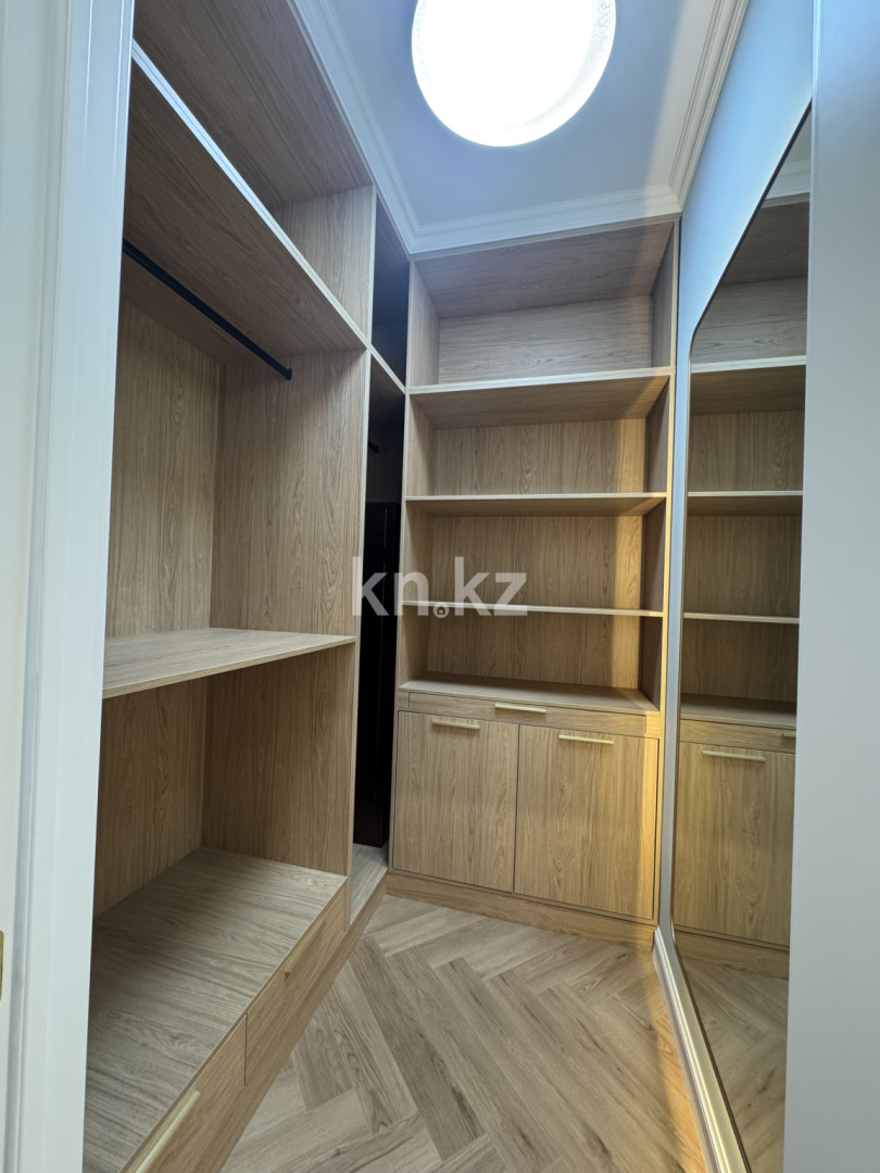 Продажа 3-комнатной квартиры, 115 м², ул. Утеген батыра, дом  11д в Алматы - фото 22