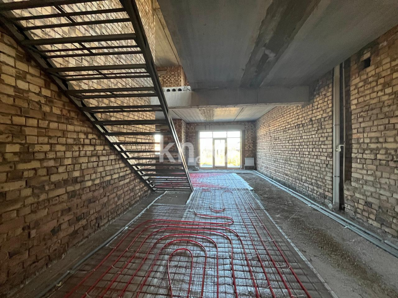 Продажа 5-комнатного дома, 202.1 м², М.Рахимбекова в Караганде - фото 4