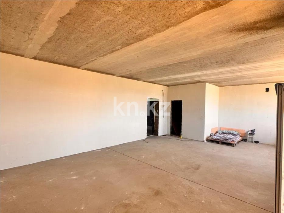 Продажа 2-комнатной квартиры, 65 м² в Караганде