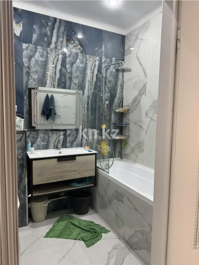 Продажа 3-комнатной квартиры, 65 м², пр. Абая, дом  164 в Алматы - фото 4