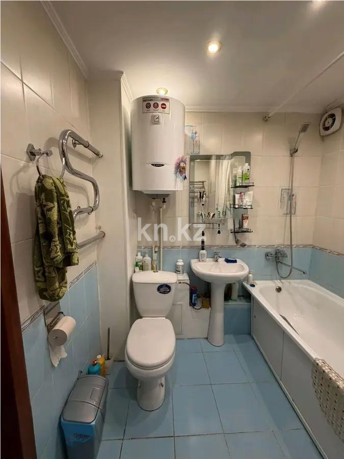 Продажа 4-комнатной квартиры, 77 м², ул. Дюсембекова, дом  55 в Караганде - фото 6