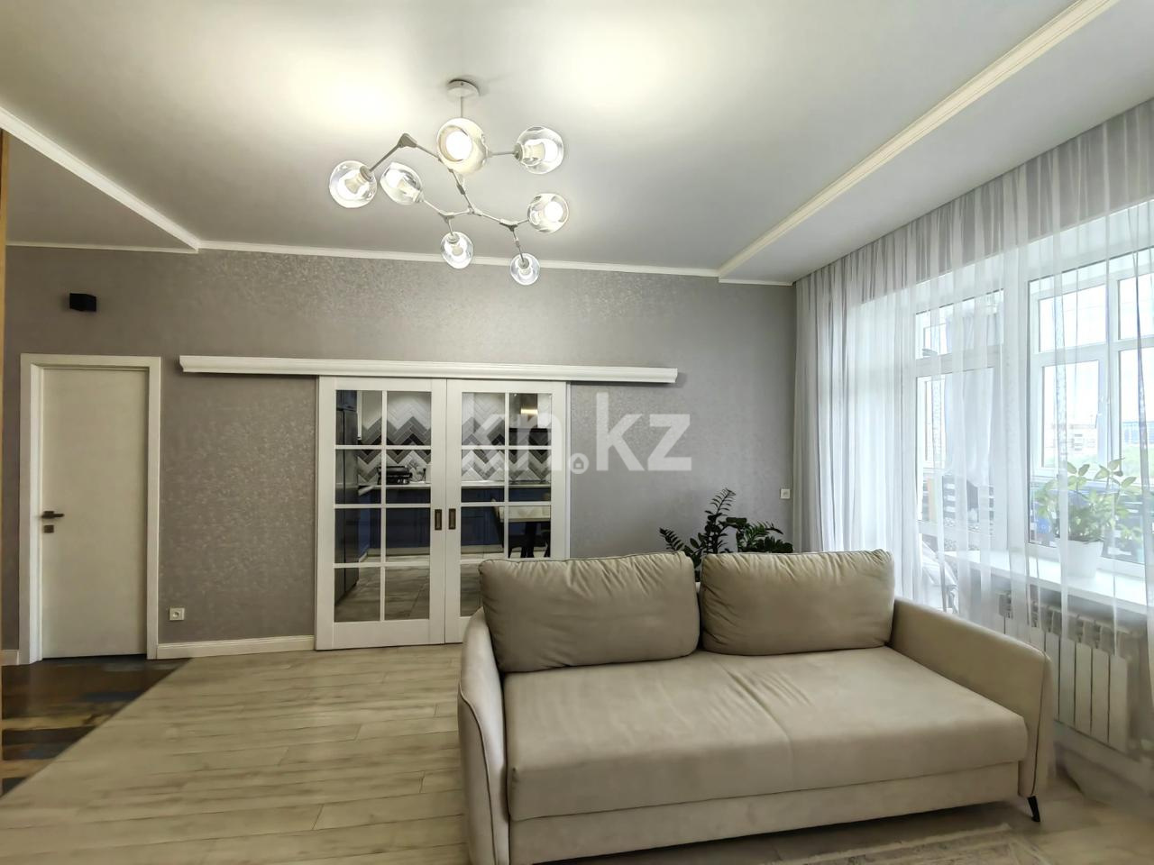 Продажа 4-комнатной квартиры, 138.4 м² в Караганде - фото 3
