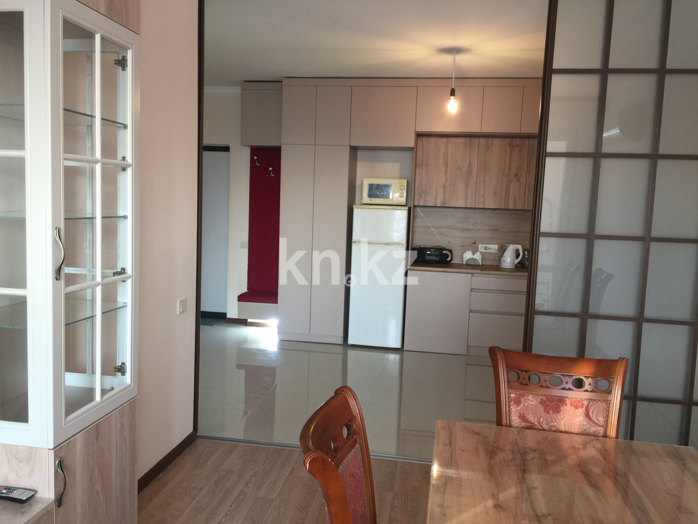 Аренда 2-комнатной квартиры, 54 м², Раймбека, дом  210/12 - ул. Ауэзова в Алматы - фото 3