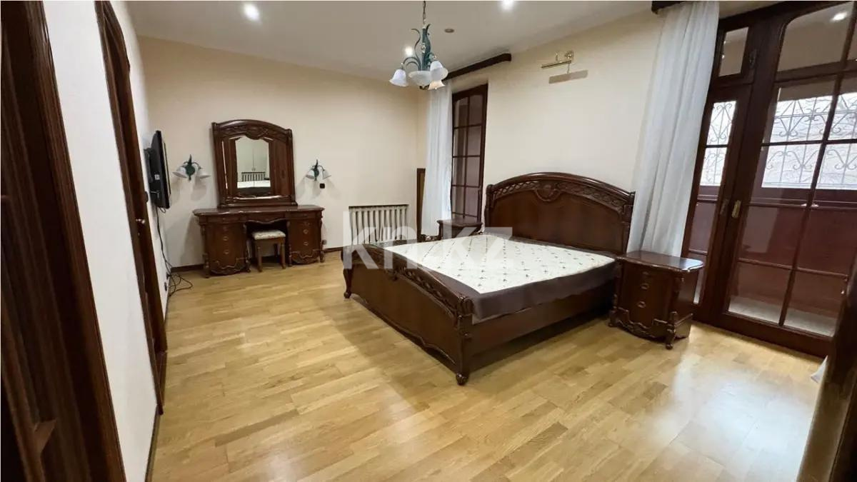 Продажа 4-комнатной квартиры, 200 м² в Алматы - фото 2