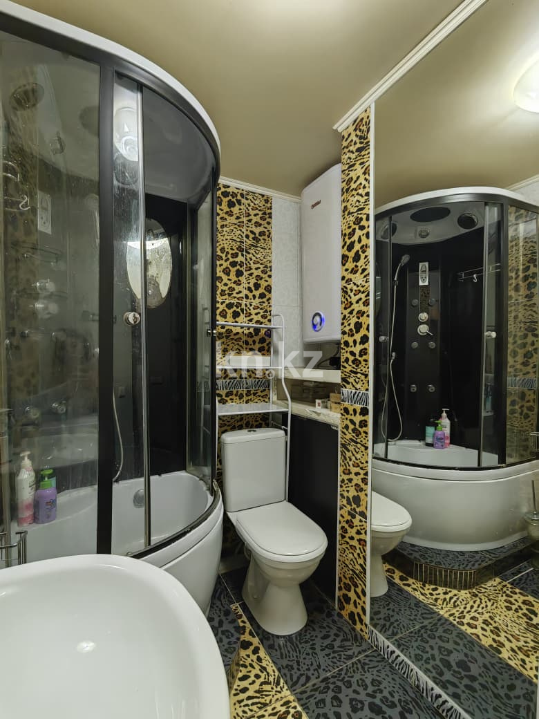 Продажа 3-комнатной квартиры, 71 м², ул. Ержанова, дом  47/2 в Караганде - фото 21