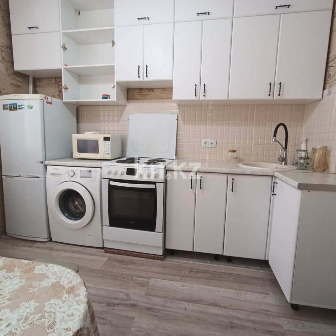 Аренда 1-комнатной квартиры, 38 м² в Астане