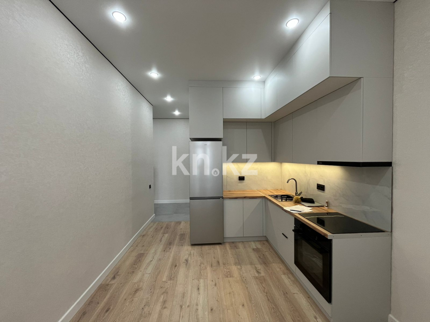 Продажа 1-комнатной квартиры, 41 м², 067 учетный квартал в Караганде - фото 2