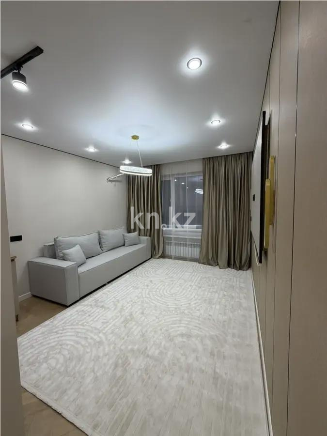 Продажа 3-комнатной квартиры, 60 м², ул. Туркестан, дом  115 в Алматы