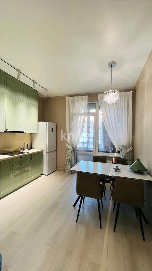 Продажа 2-комнатной квартиры, 70 м², ул. Толе би, дом  61 в Астане - фото 3