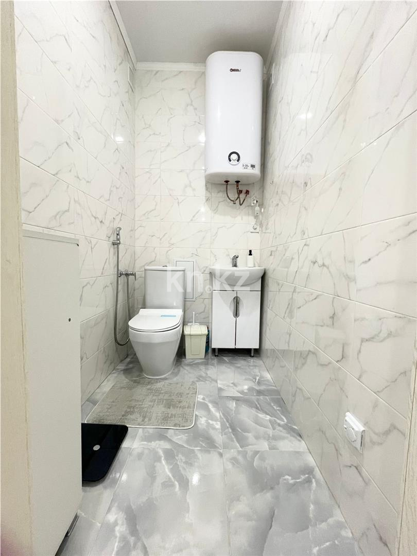 Продажа 3-комнатной квартиры, 83 м², мкр. Степной-2, дом  14/15 в Караганде - фото 9