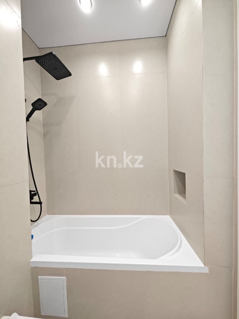 Продажа 3-комнатной квартиры, 77 м² в Караганде - фото 16