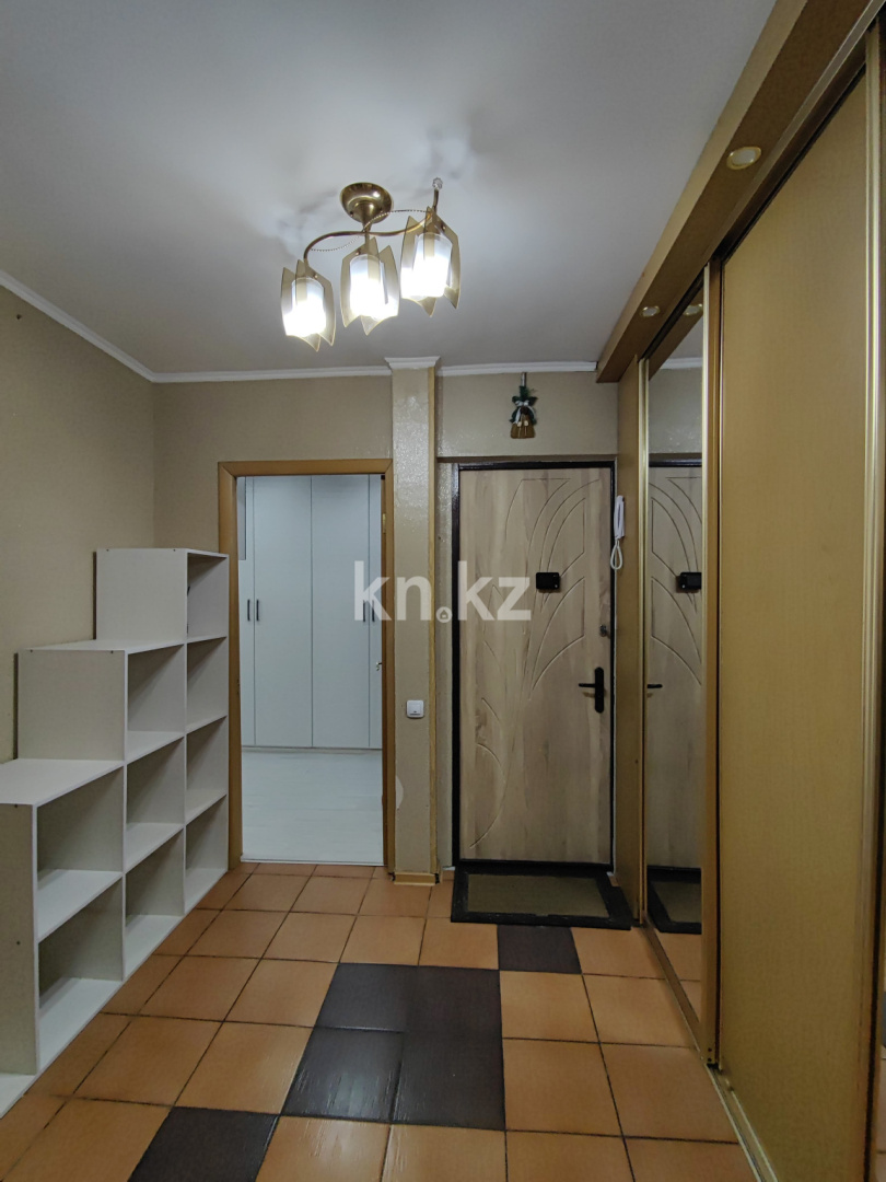 Продажа 3-комнатной квартиры, 75 м², 1 кв-л, дом  10 в Караганде - фото 30