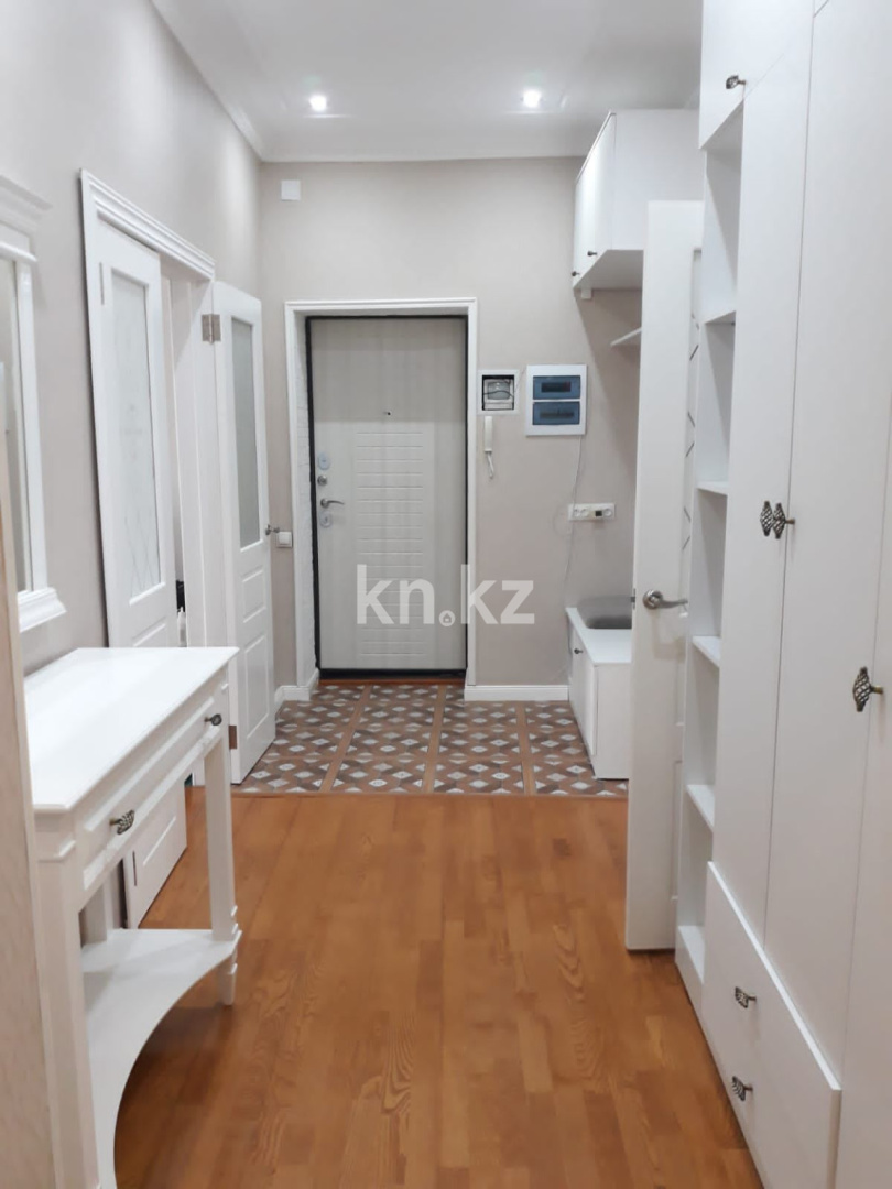 Аренда 2-комнатной квартиры, 60 м², пр. Бухар-жырау, дом  68 в Караганде